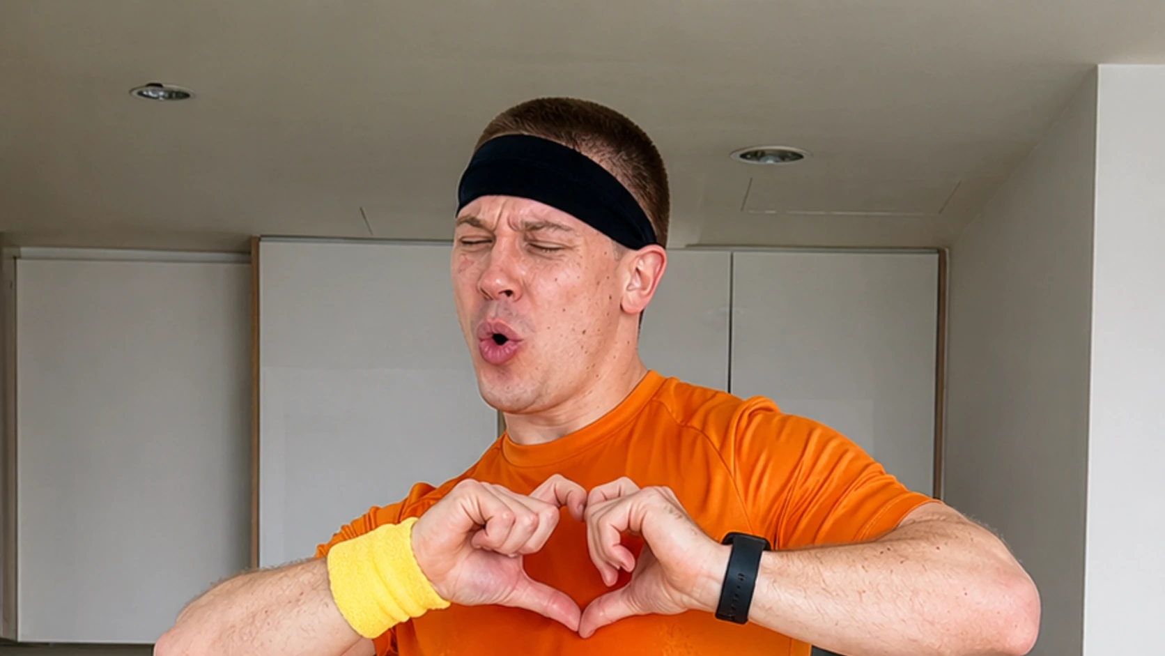 Dopamine Steps host marching at home during a 15-minute walking workout